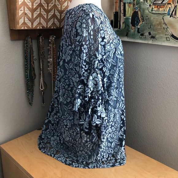 Suzanne Betro Lace Ruffled Sleeve Top - Picture 6 of 8